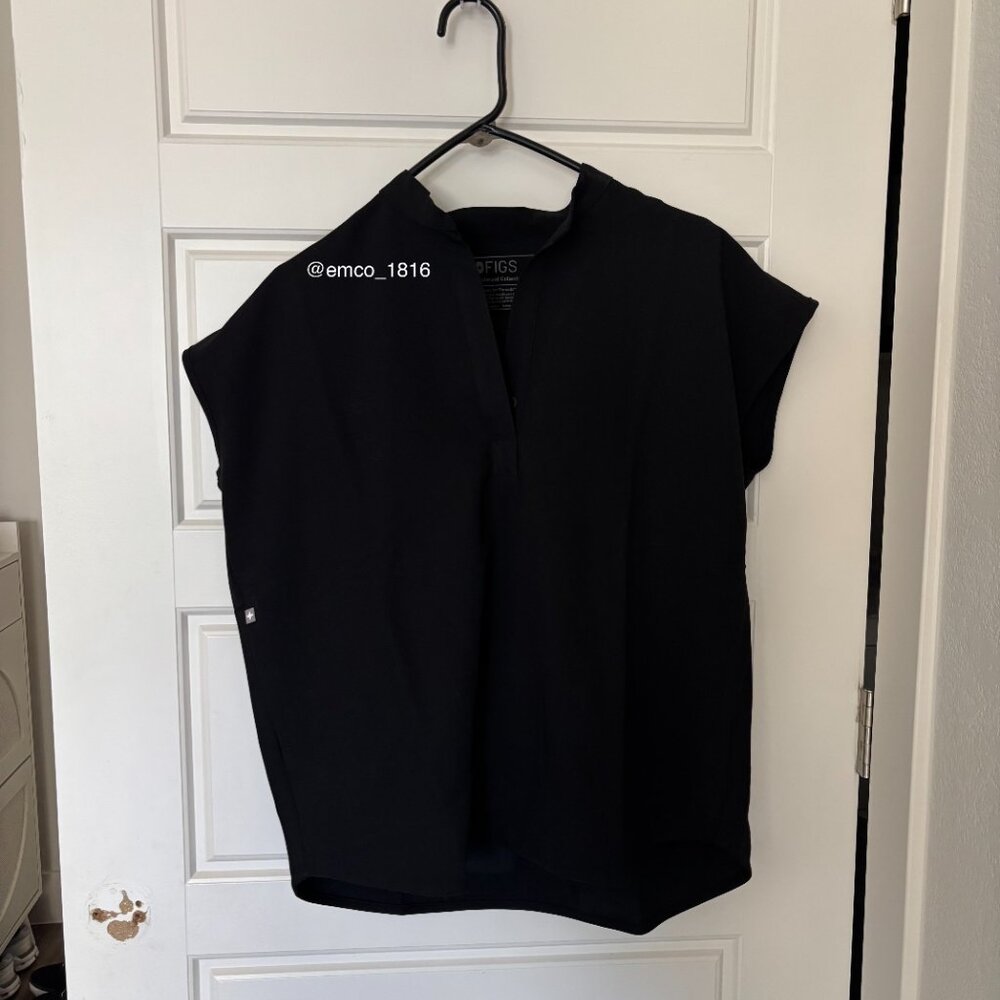 FIGS Black Rafaela Oversized Scrub Top, Size S